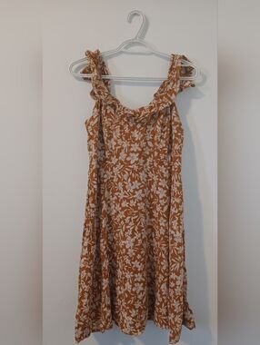 4 For 20$ Old Navy Rust Floral Midi Dress with Ruffle Straps